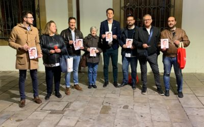 Reparto electoral del PSOE por la zona comercial de la ciudad